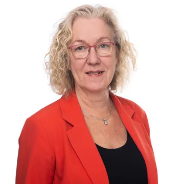 Hennie Nobach