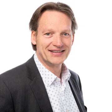Mr. Edmond Velthausz